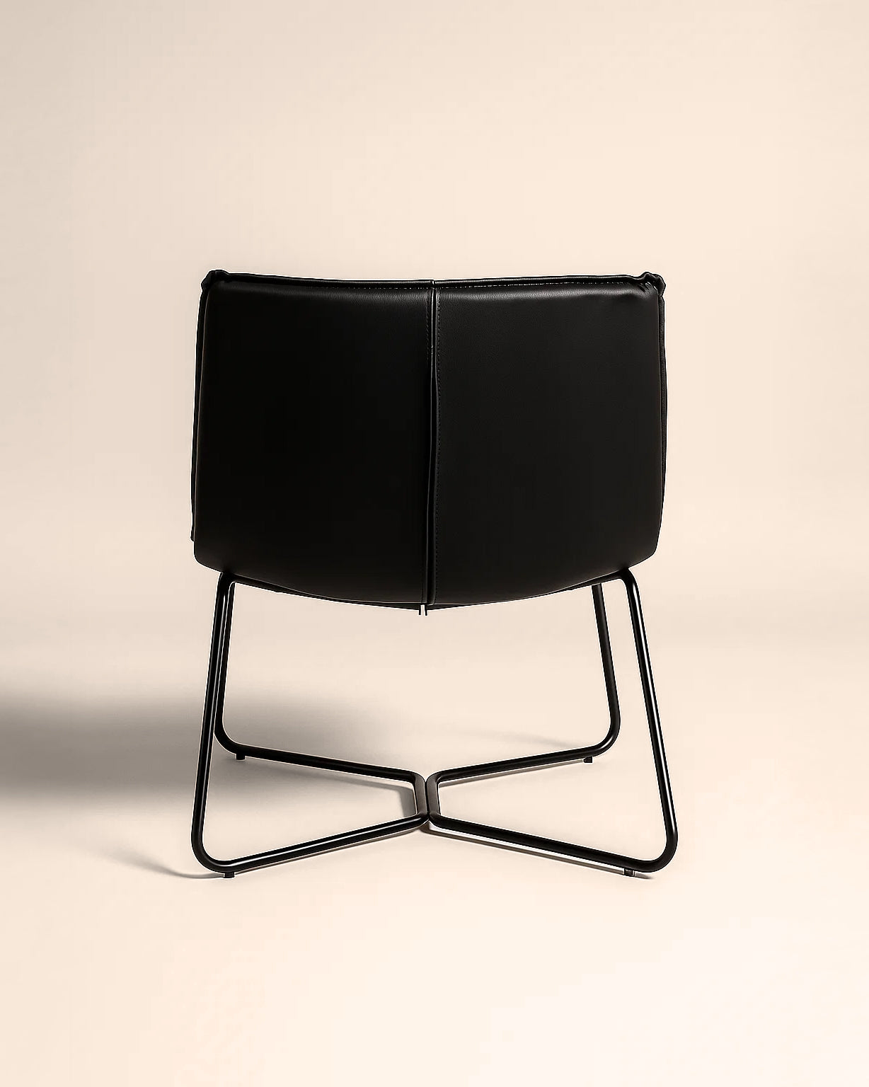 Bergondo Cocoon Accent Chair (Shadow Slate Black) – Mid-century Modern Coconut Style Lounge Chair - Marcel Olsen