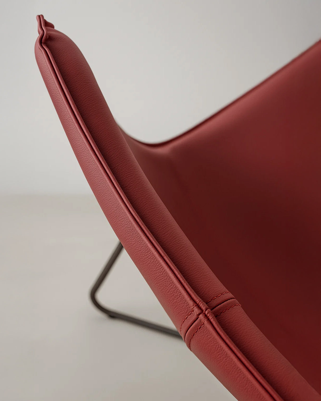 Bergondo Cocoon Accent Chair (London Brick Red ) – Mid-century Modern Coconut Style Lounge Chair - Marcel Olsen