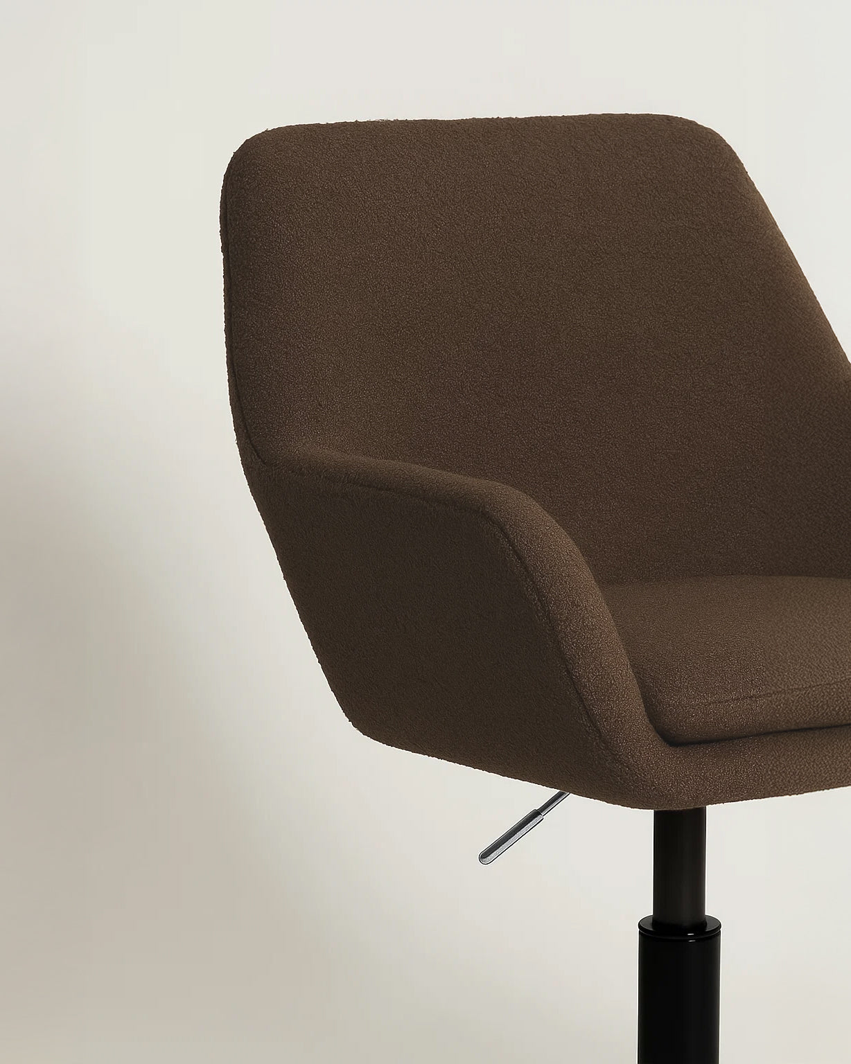 Sheepskin Upholstered Desk Chair (Smoked Oak Brown Bouclé) – Modern Home Office Swivel Chair - Marcel Olsen
