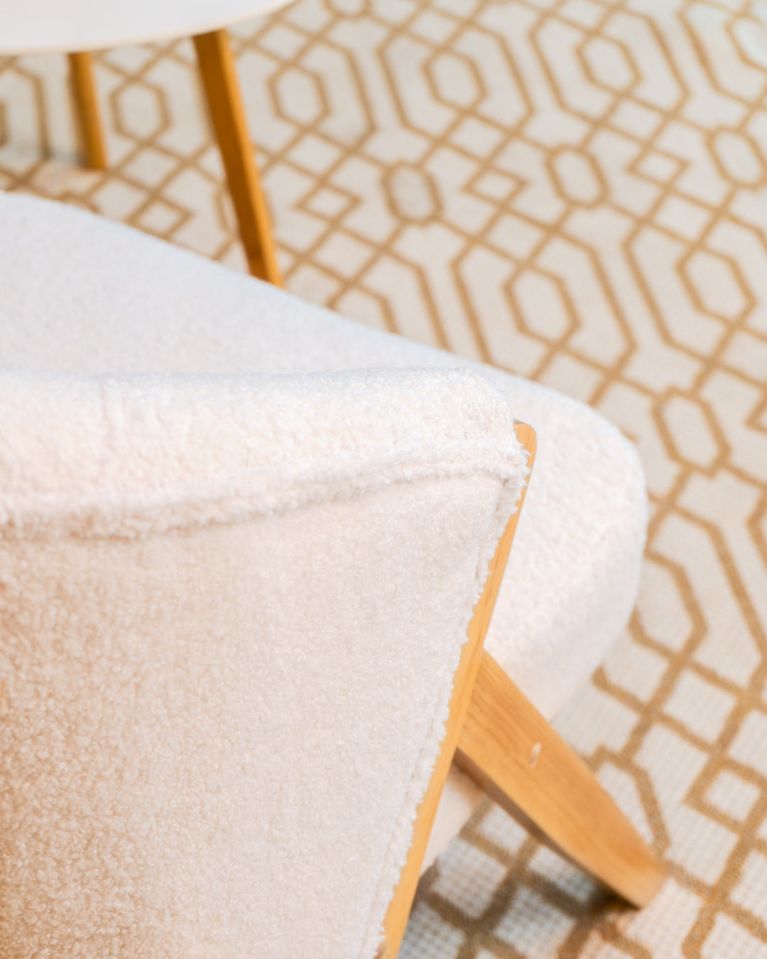 Armchairs & Accent Chairs