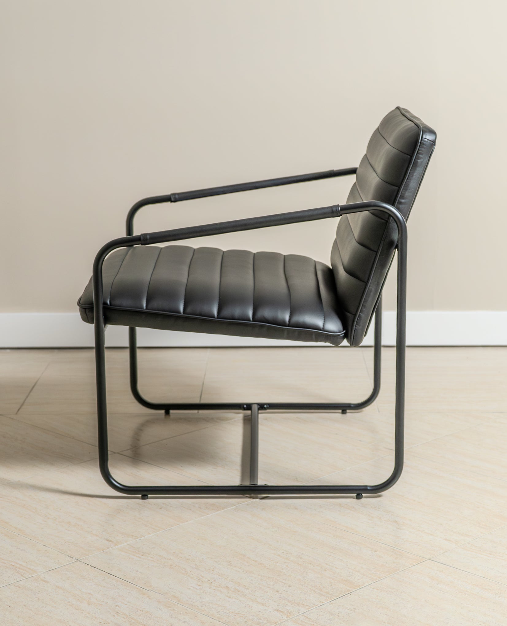 Berria Armchair Metal & Vegan Leather (Ebony Black) – Modern Industrial Ribbed Lounge Chair - Marcel Olsen