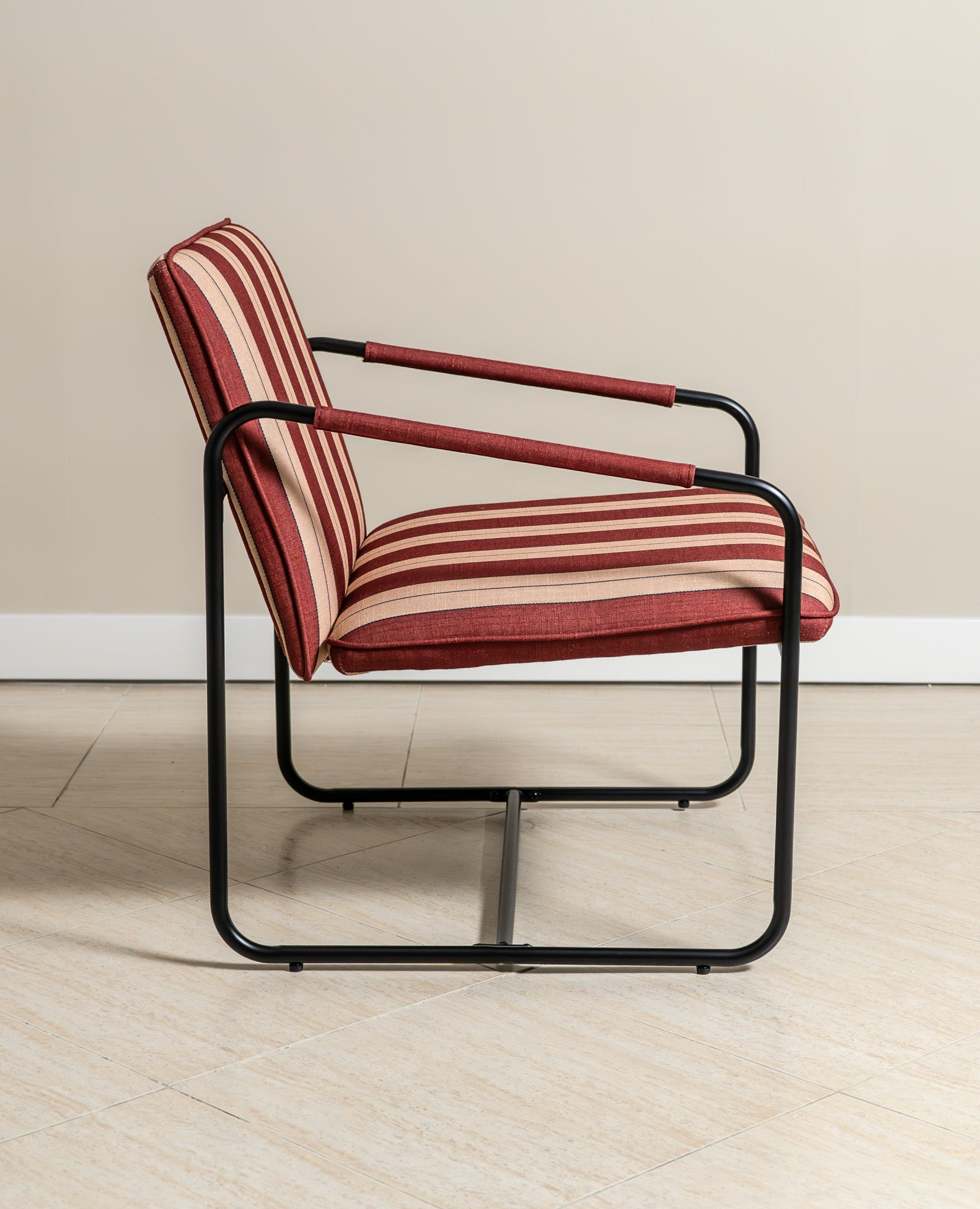 Berria Armchair Metal & Striped Fabric (Crimson Sand) – Modern Boho Summer Lounge Chair - Marcel Olsen