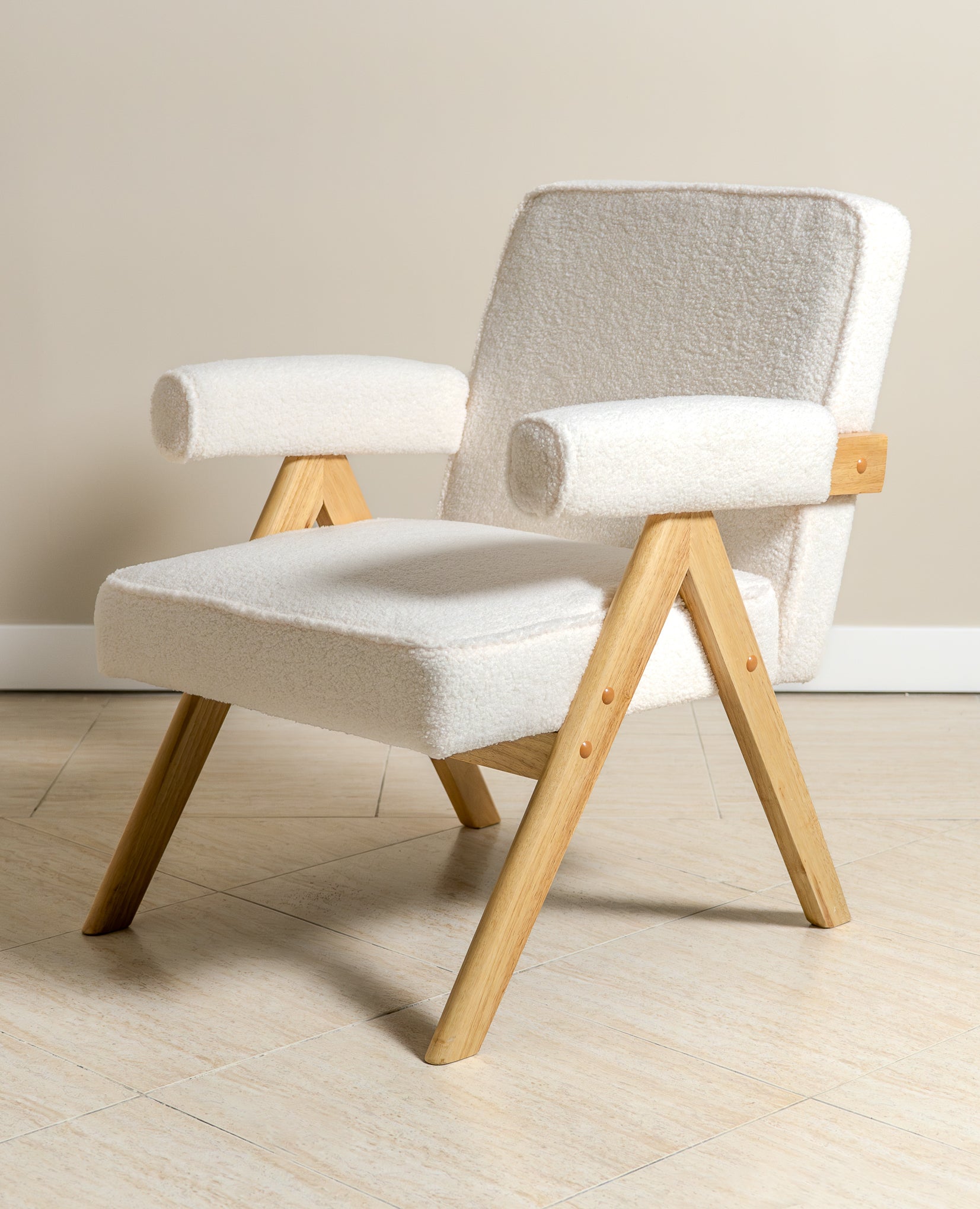Bascuas Boho Upholstered Armchair (Bouclé White Fabric) – Mid-century Style Accent Chair - Marcel Olsen