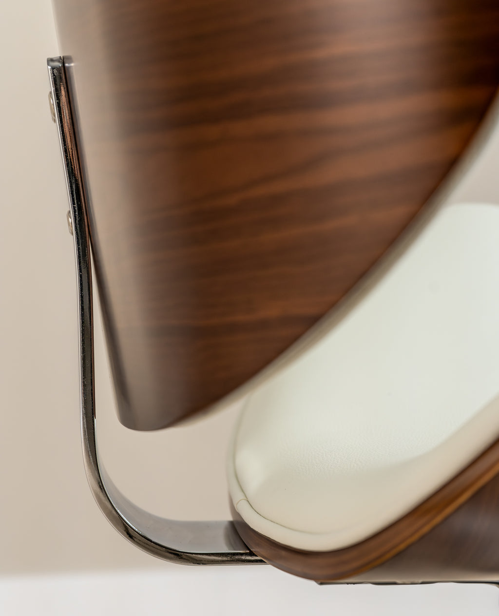 Ergonomic Danish Office Chair (White, Wing) - Outlet Office Chair - Marcel Olsen