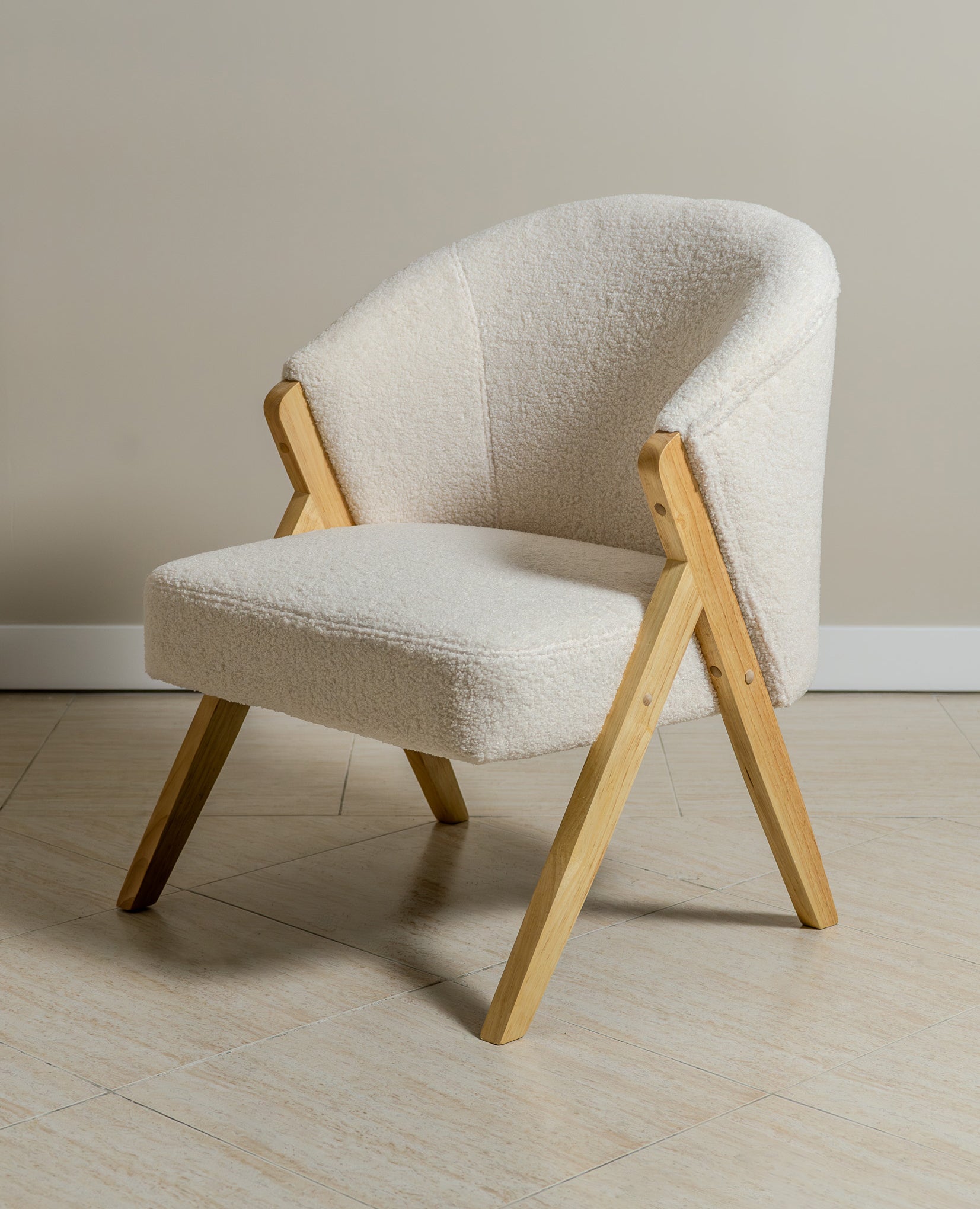 Sagunto Upholstered Armchair (Bouclé White Fabric) – Modern Boho Accent Chair with Wooden Frame - Marcel Olsen