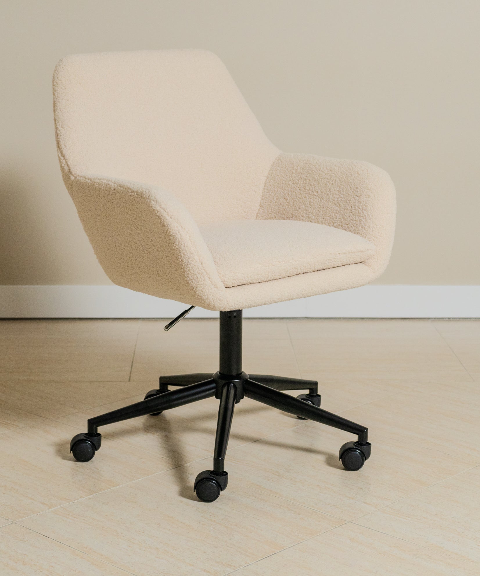 Sheepskin Desk Chair (Sahara Beige Bouclé) - Marcel Olsen