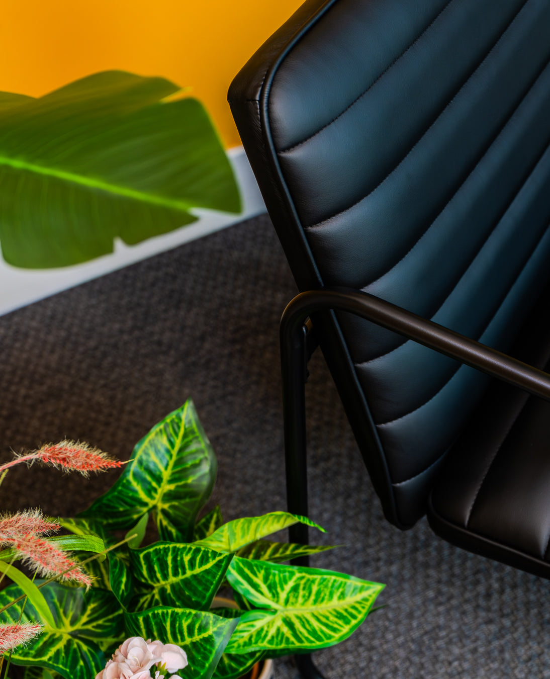Berria Armchair Metal & Vegan Leather (Ebony Black) – Modern Industrial Ribbed Lounge Chair - Marcel Olsen