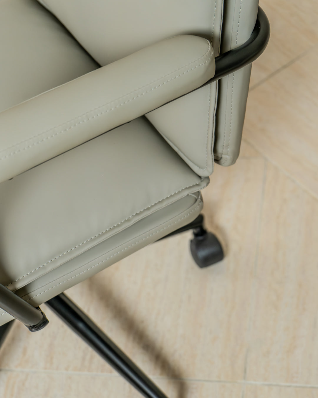 Executive Cushioned Office Chair (Grey Faux Leather) – Mid-century Modern Swivel Desk Chair - Marcel Olsen