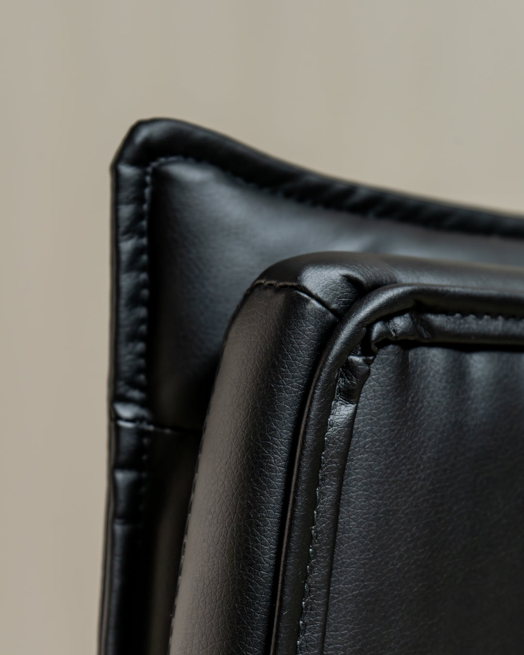 Executive Cushioned Office Chair (Black Faux Leather) – Mid-century Modern Swivel Desk Chair - Marcel Olsen