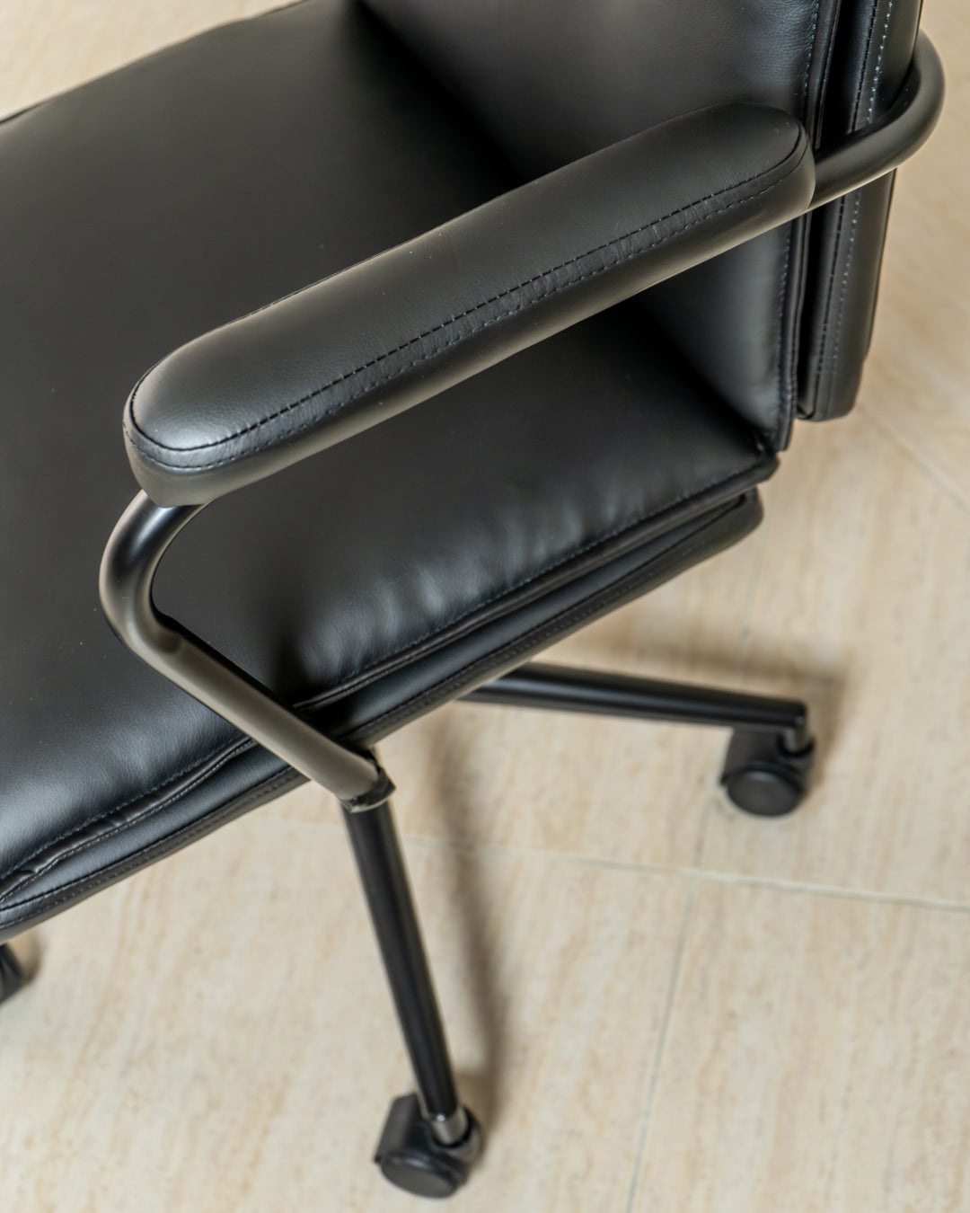 Executive Cushioned Office Chair (Black Faux Leather) – Mid-century Modern Swivel Desk Chair - Marcel Olsen
