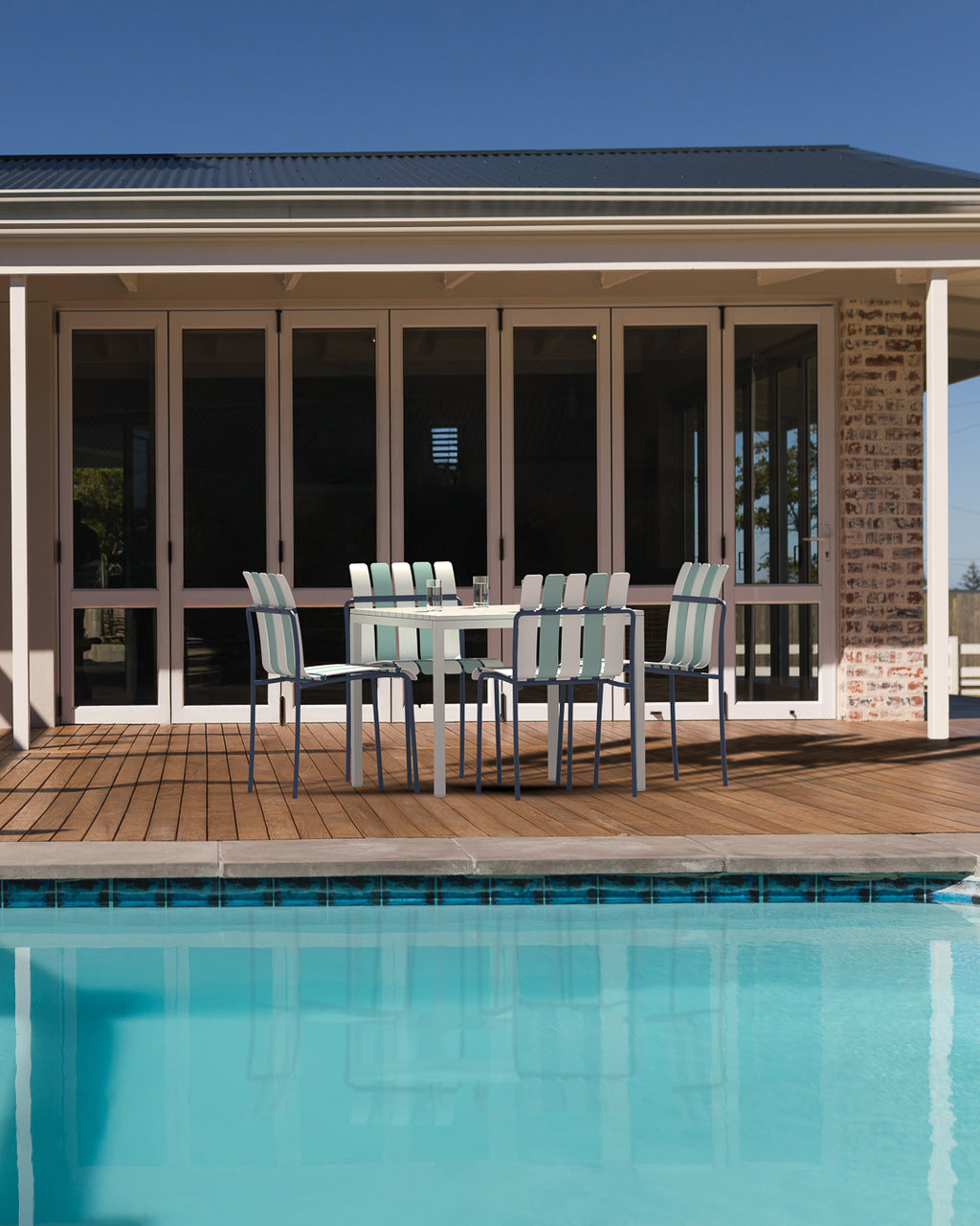 Ondara Outdoor Dining Table (Alba White, 85cm) - Outlet - Marcel Olsen