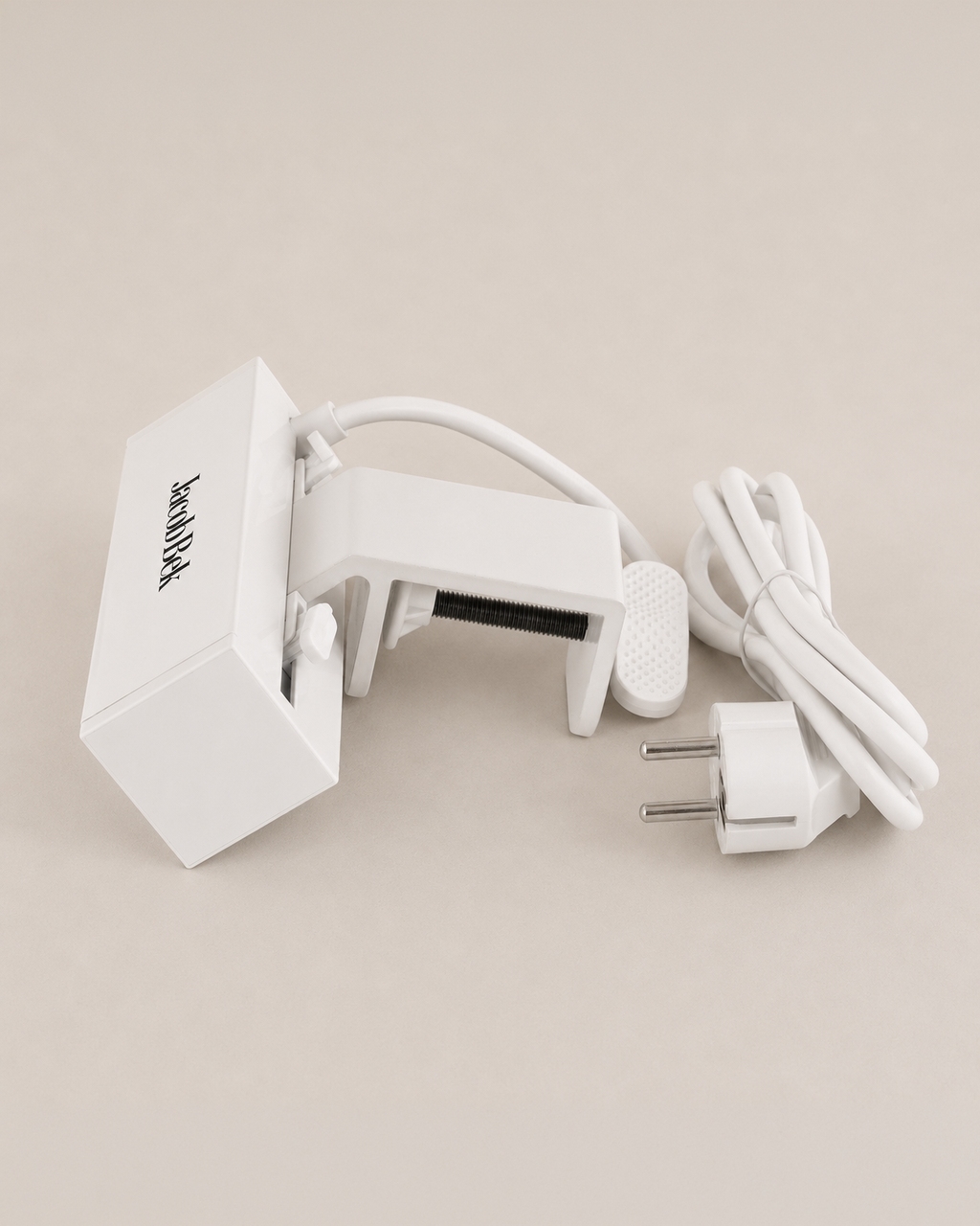 5-in-1 Desk Power Strip With USB-C & Clamp Mount – White - Outlet Power & Wire Management - Marcel Olsen