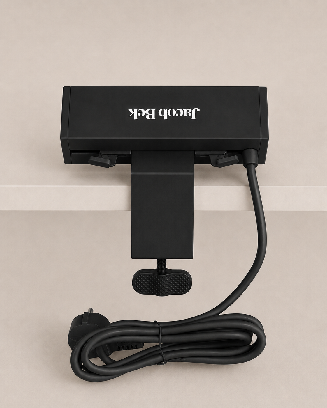 5-in-1 Desk Power Strip With USB-C & Clamp Mount – Black - Outlet Power & Wire Management - Marcel Olsen