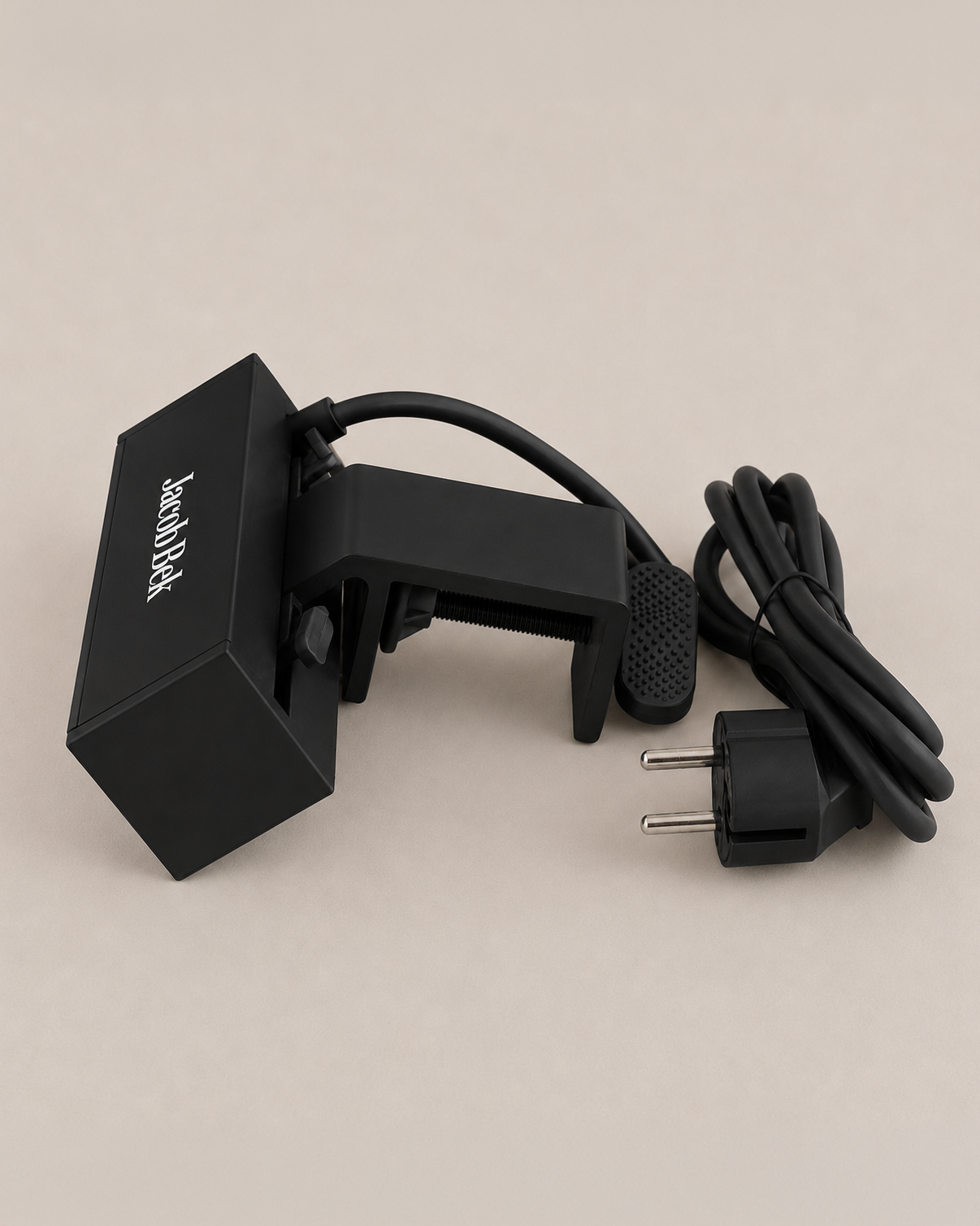 5-in-1 Desk Power Strip With USB-C & Clamp Mount – Black - Outlet Power & Wire Management - Marcel Olsen