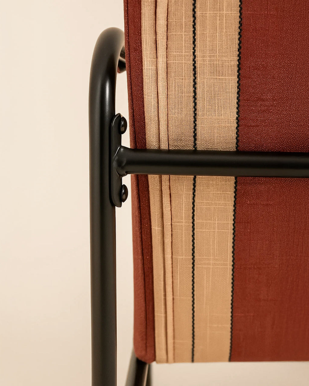 Berria Armchair Metal & Striped Fabric (Crimson Sand) – Outlet - Marcel Olsen