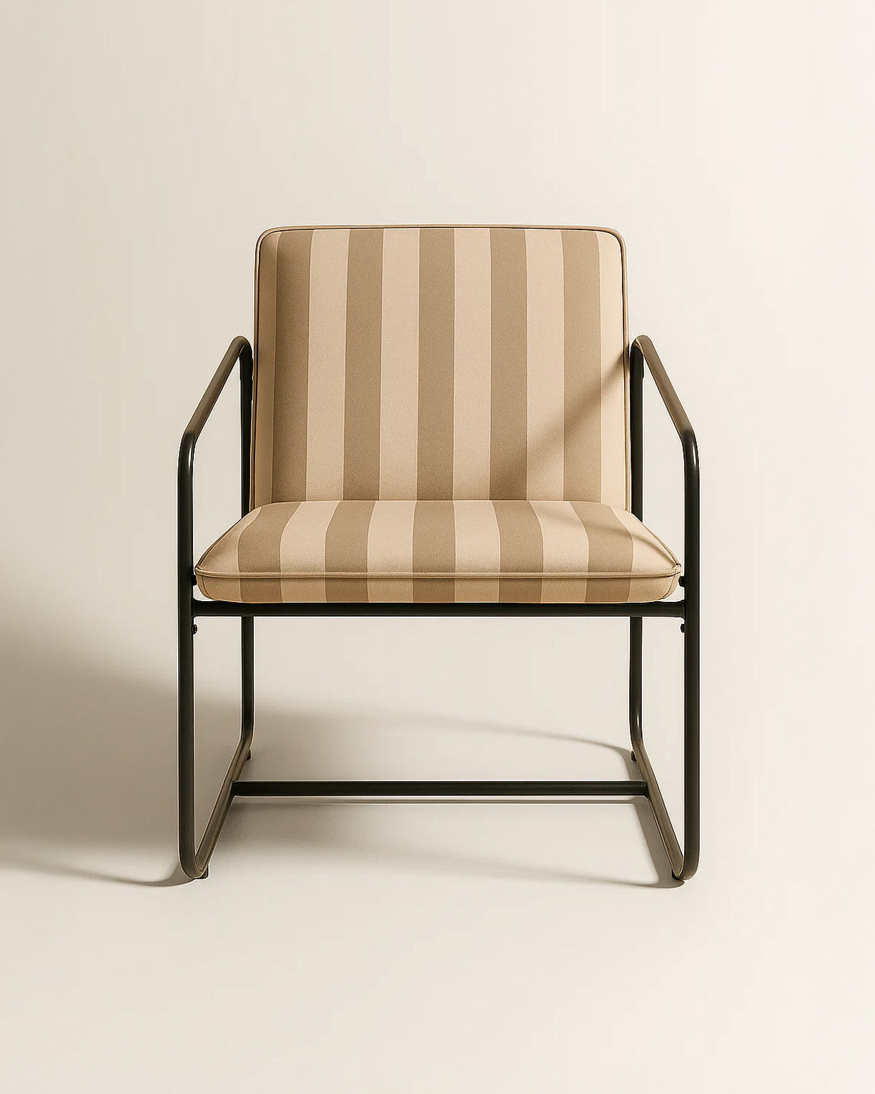 Berria Armchair Metal & Striped Fabric (Natural Sand) – Outlet - Marcel Olsen