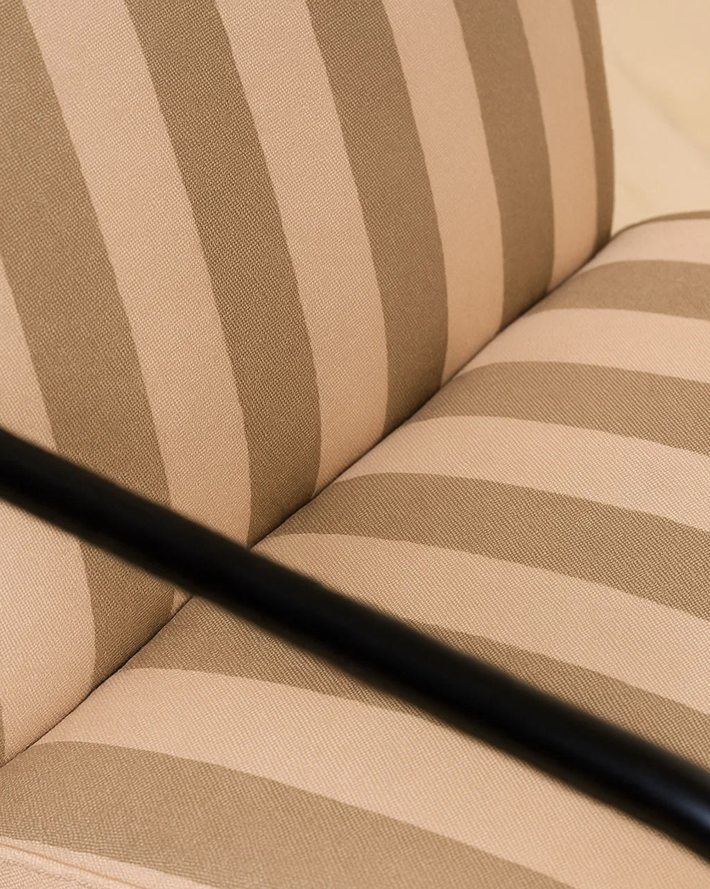 Berria Armchair Metal & Striped Fabric (Natural Sand) – Outlet - Marcel Olsen