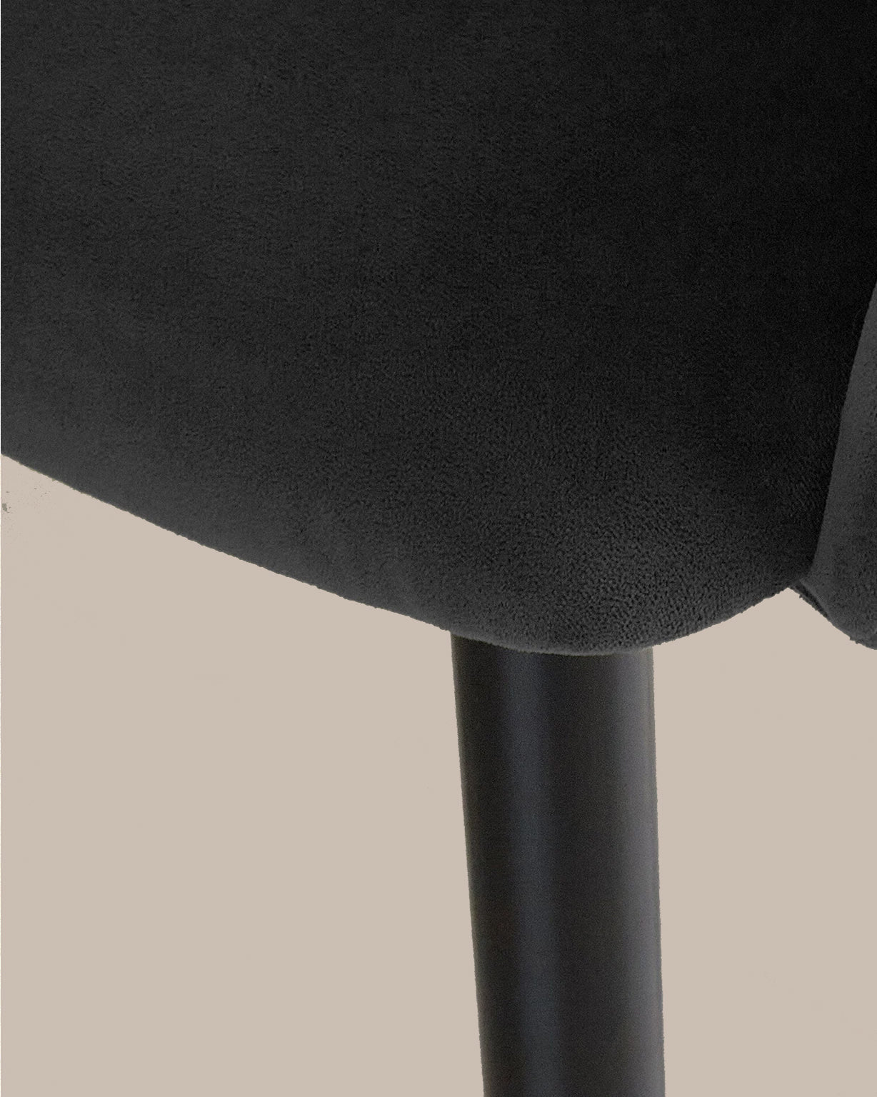 Bonanova Velvet Dining Chairs – Set of 4 (Pebble Velvet) – Outlet - Marcel Olsen