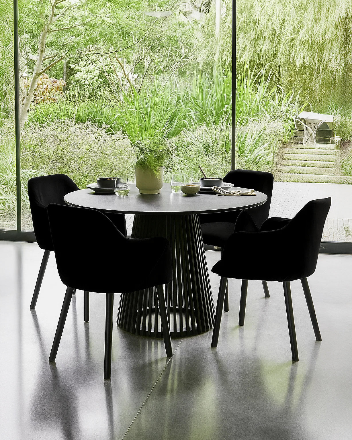 Bonanova Velvet Dining Chairs – Set of 4 (Noir Black Fabric) – Outlet - Marcel Olsen