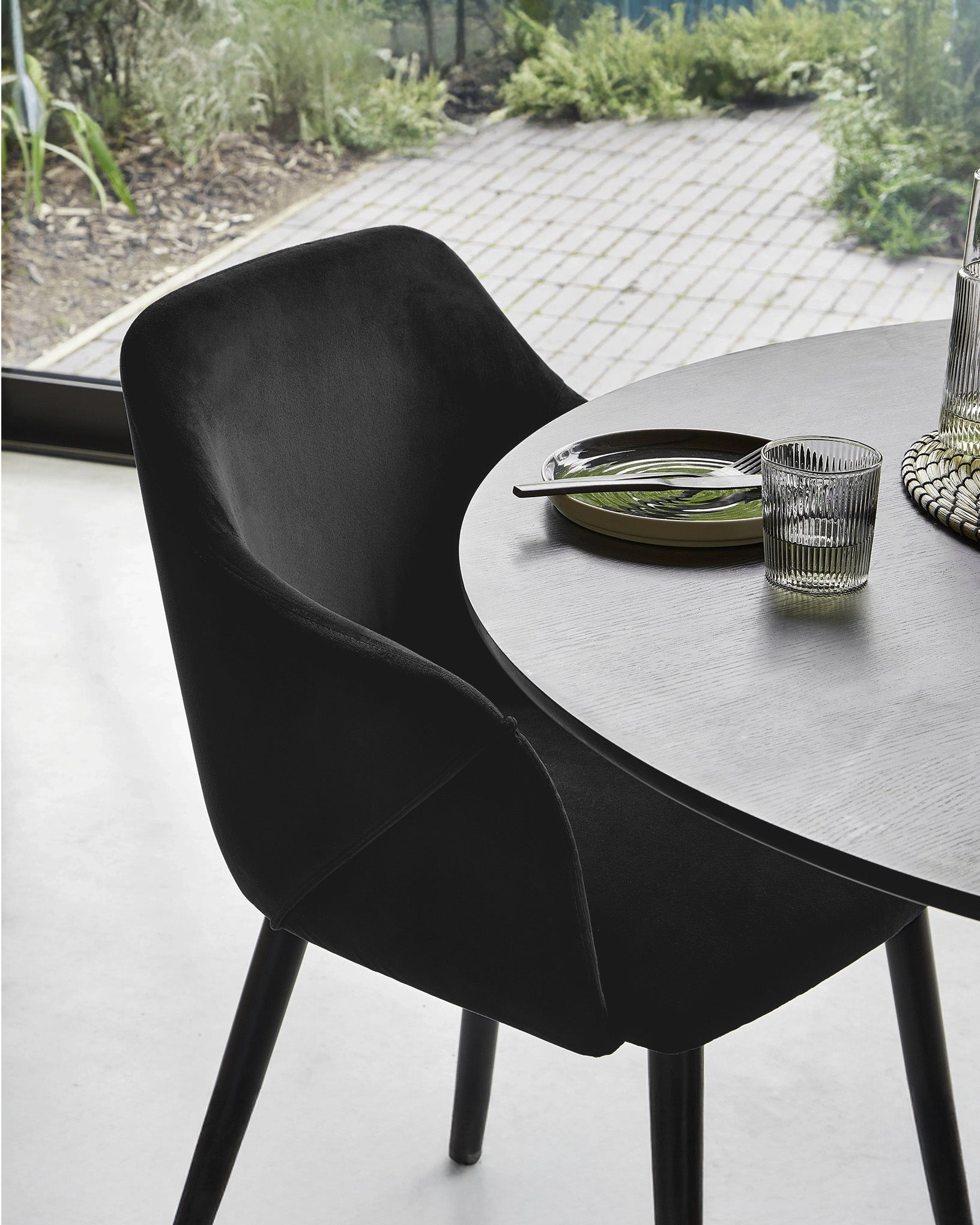 Bonanova Velvet Dining Chair (Noir Black Fabric) – Modern Upholstered Dining Chair with Armrests - Marcel Olsen