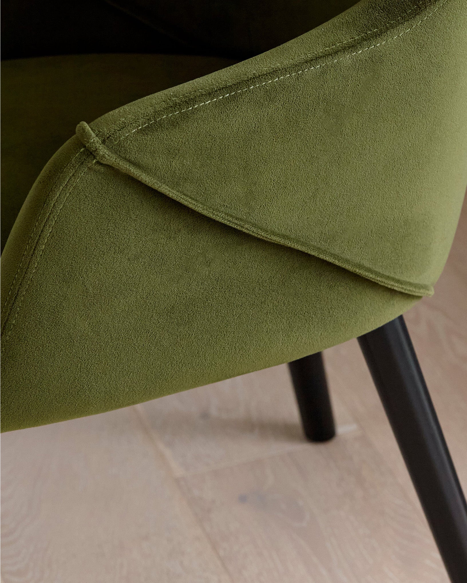 Bonanova Velvet Dining Chair (Verdigris Green Fabric) – Modern Upholstered Dining Chair with Armrests - Marcel Olsen