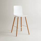 Casco Modern Bar Stool (Arctic White) – Scandinavian Style Shell Stool with Wooden Legs (66cm) (4 Units) Outlet Products - Marcel Olsen