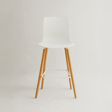 Casco Modern Bar Stool (Arctic White) – Scandinavian Style Shell Stool with Wooden Legs (66cm) (4 Units) Outlet Products - Marcel Olsen