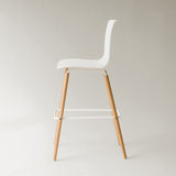 Casco Modern Bar Stool (Arctic White) – Scandinavian Style Shell Stool with Wooden Legs (66cm) (4 Units) Outlet Products - Marcel Olsen