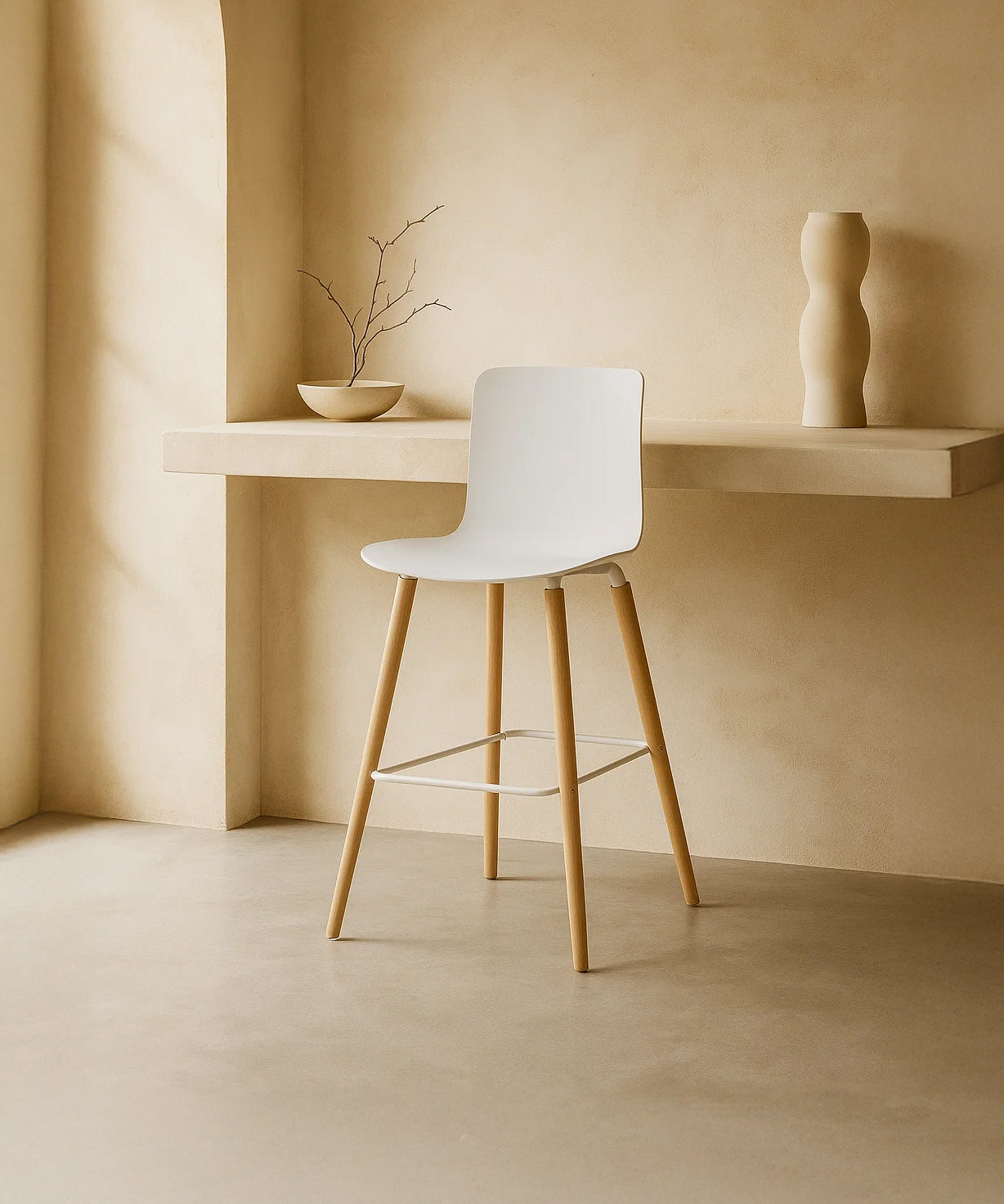 Casco Modern Bar Stool (Arctic White) – Scandinavian Style Shell Stool with Wooden Legs (66cm) (4 Units) Outlet Products - Marcel Olsen