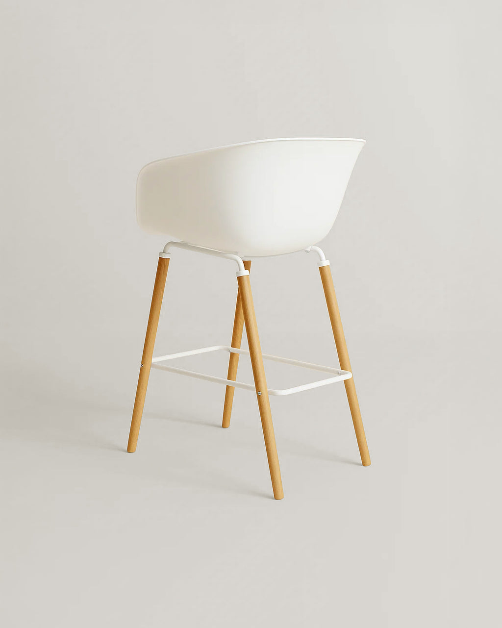 Casco Scandinavian Bar Stool Armchairs – Set of 4 (Arctic White, Seat Height 68cm) – Outlet Outlet Products - Marcel Olsen