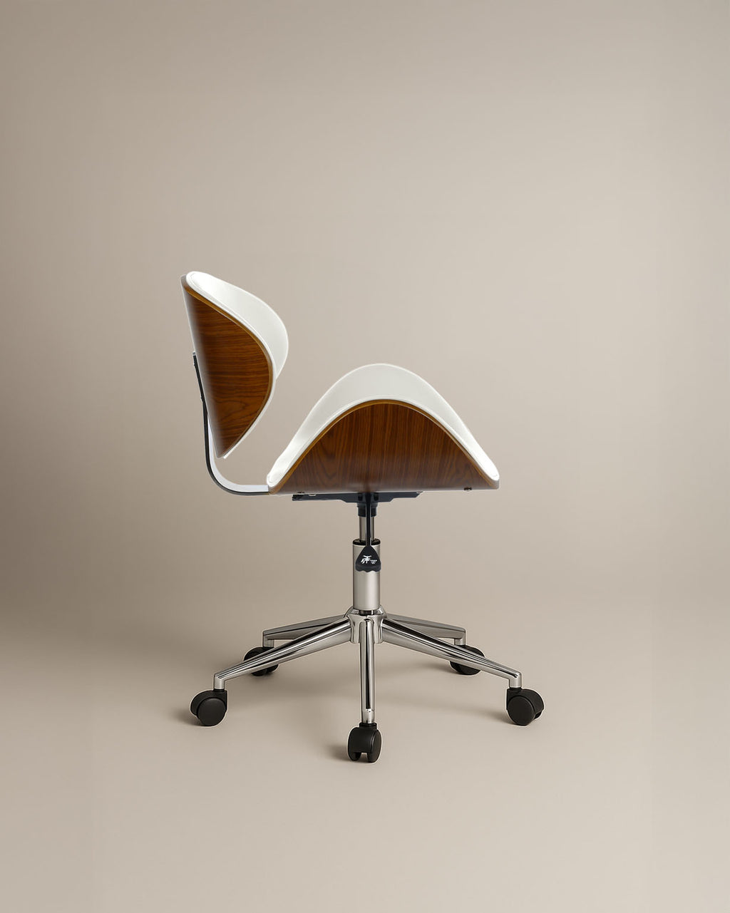 Ergonomic Danish Office Chair (White, Wing) - Outlet Office Chair - Marcel Olsen