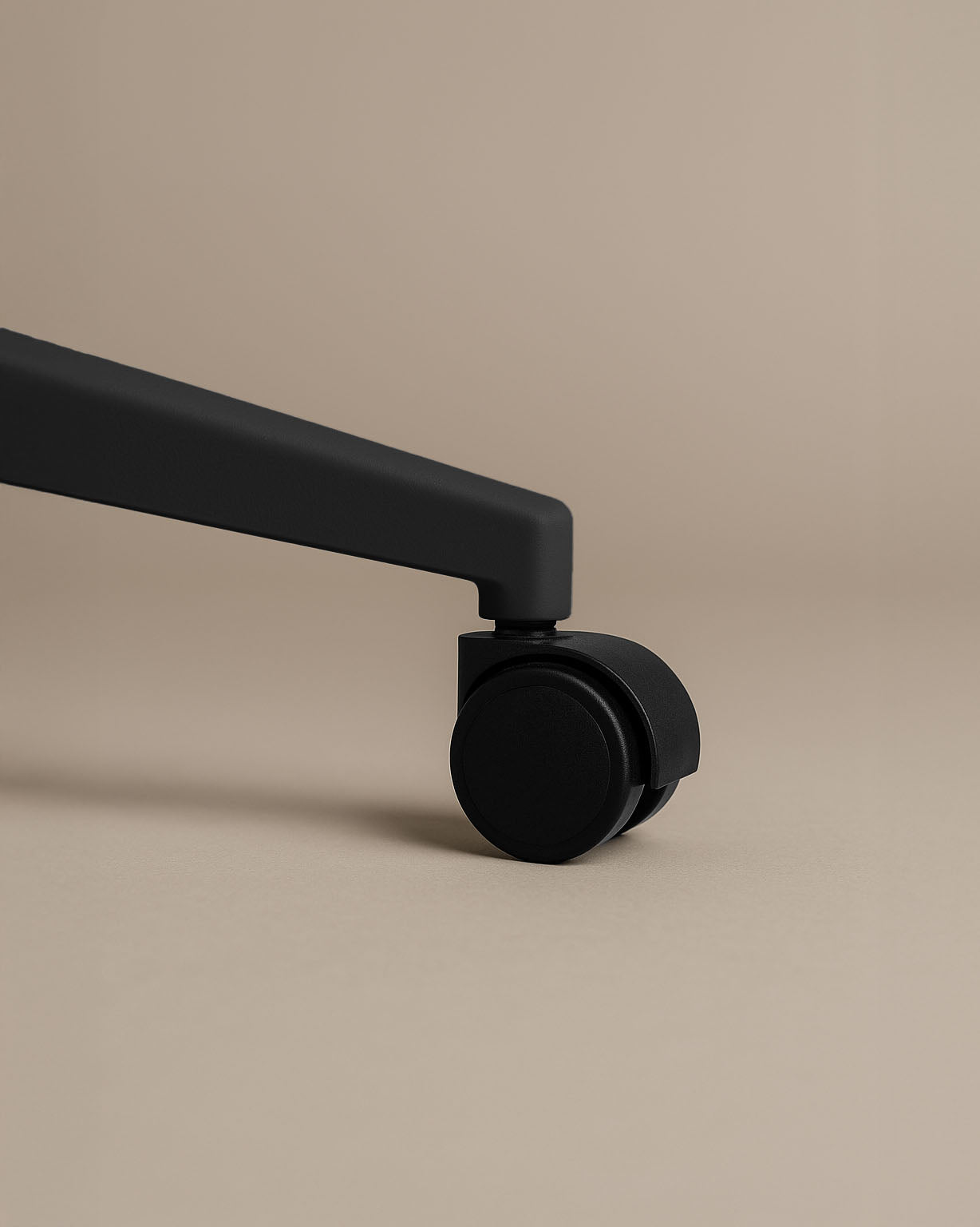 Mesh Office Chair (Black) | Ergonomic Desk Chair - Jacob Bek