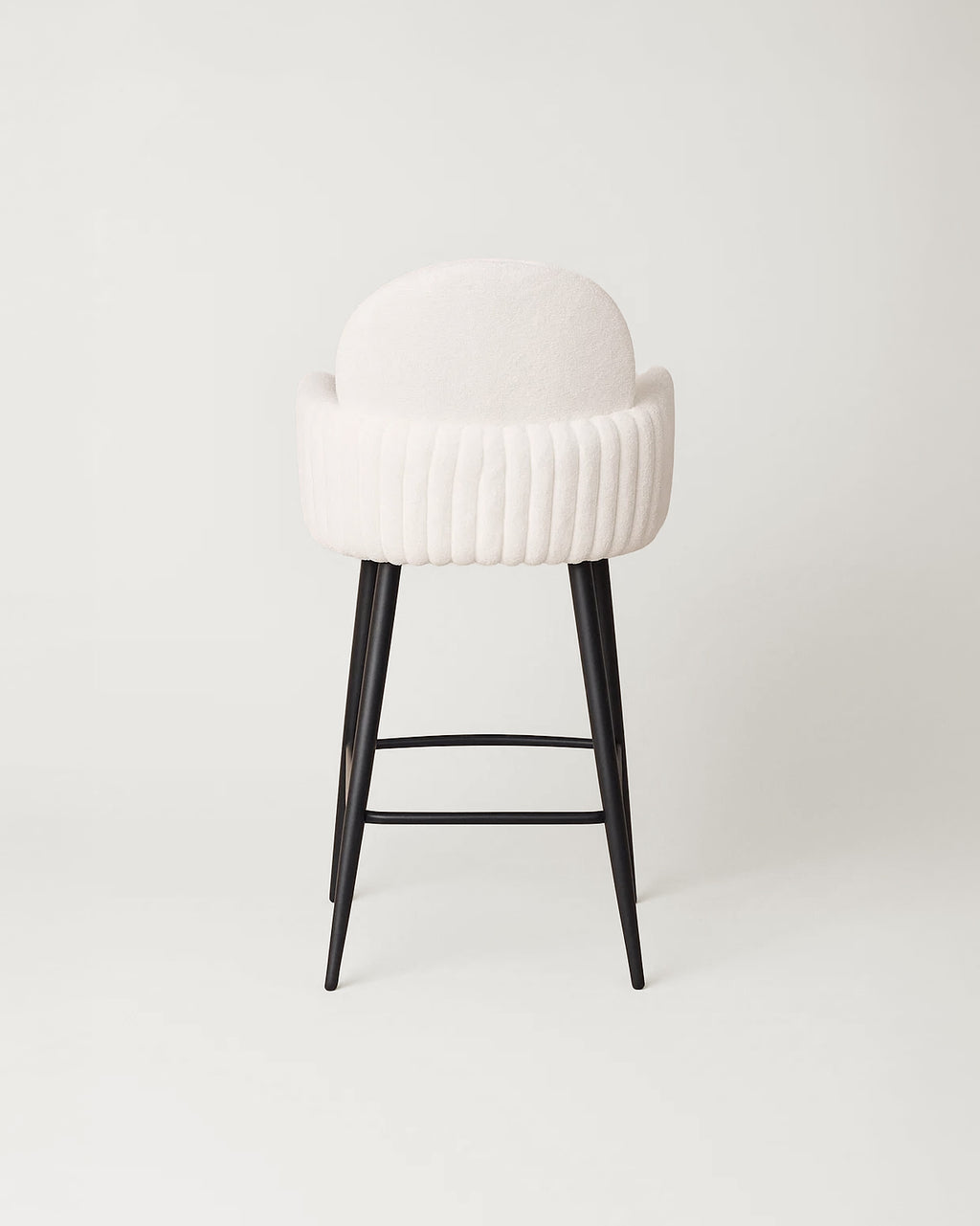 Nubbi Upholstered Bar Stools – Set of 4 (Soft White, 61cm – Low) – Outlet Outlet Products - Marcel Olsen