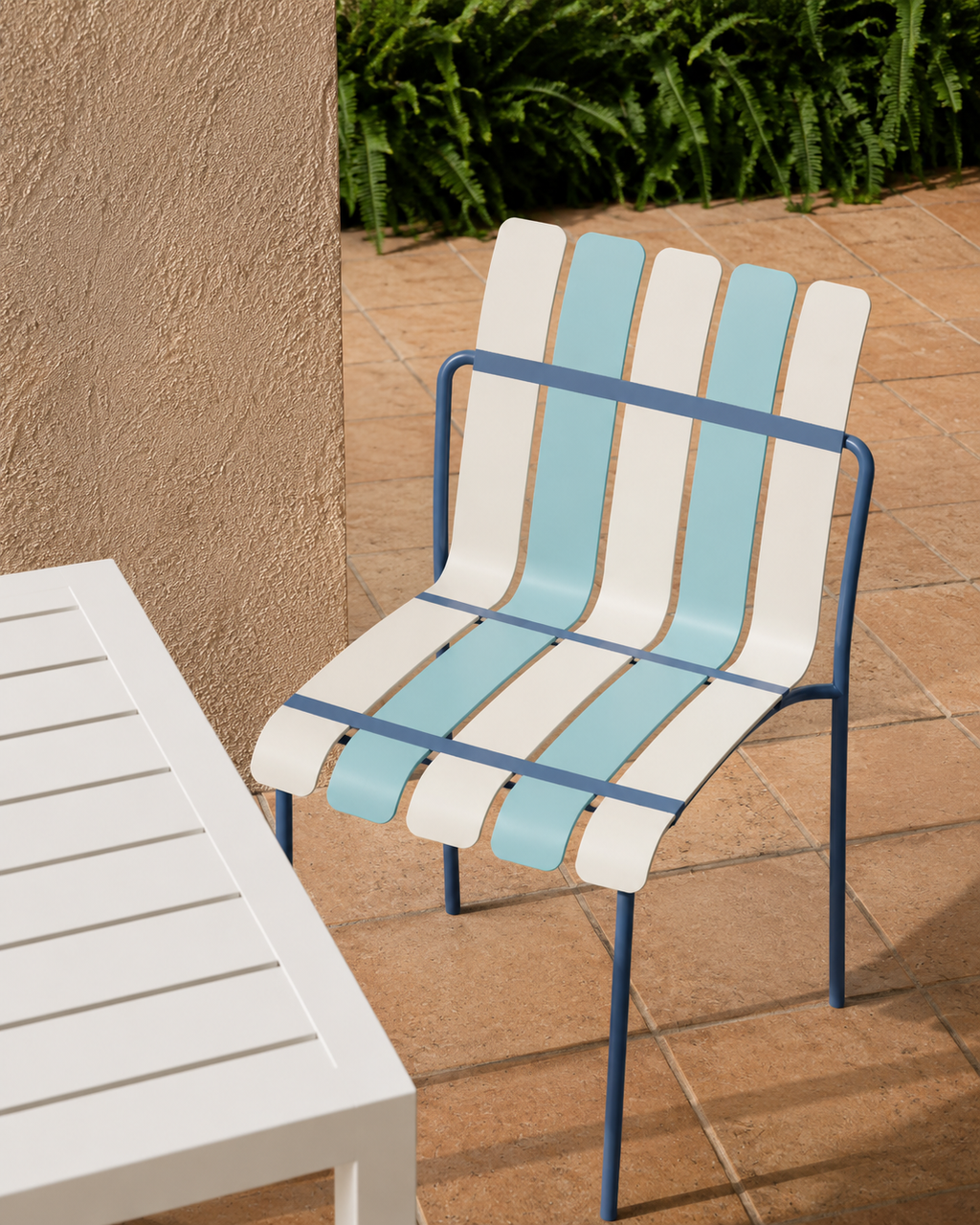 Ondara Outdoor Chairs – Set of 4 (Sea Blue & White) – Outlet - Marcel Olsen