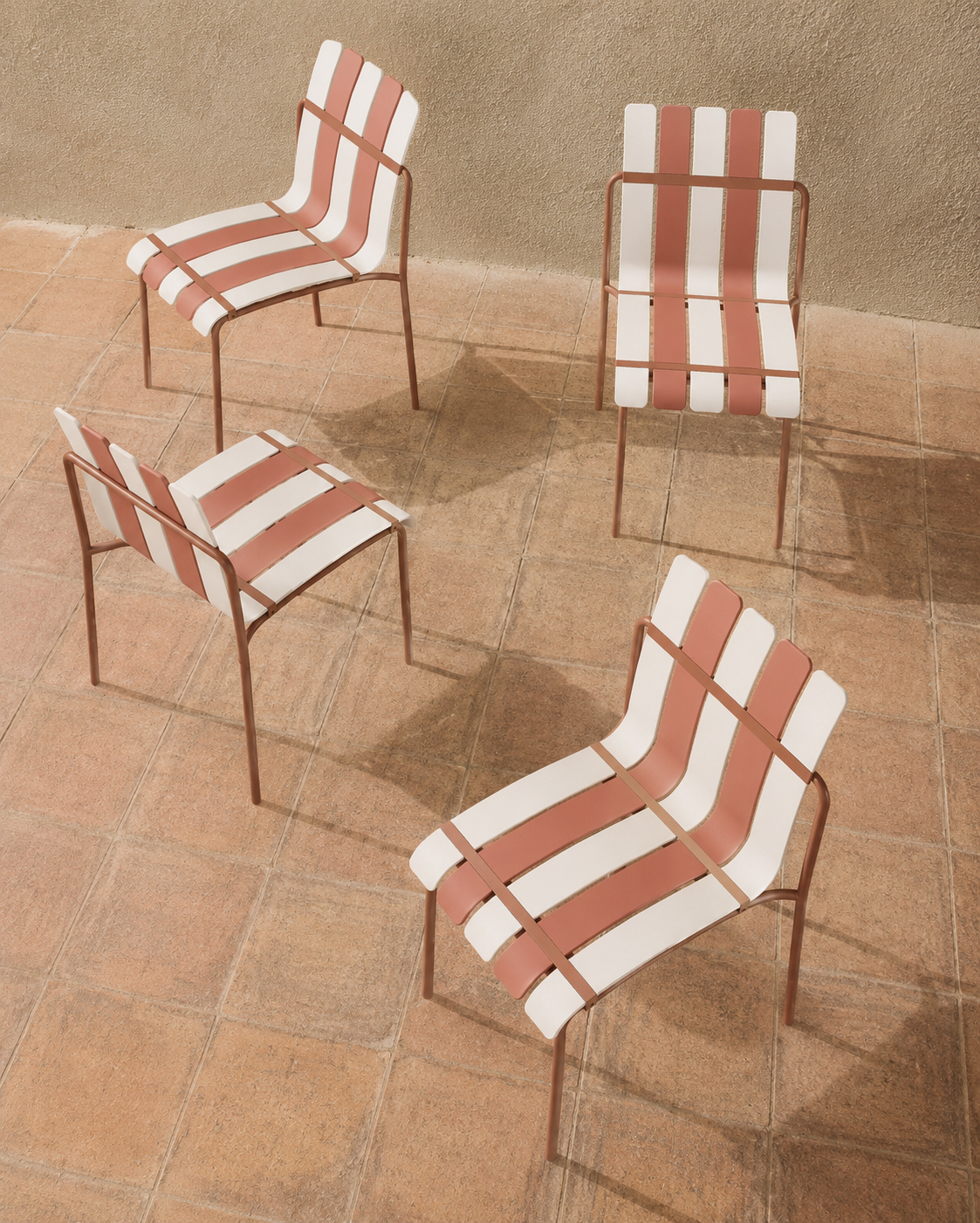 Ondara Outdoor Chairs – Set of 4 (Nude Beige & White) – Outlet - Marcel Olsen