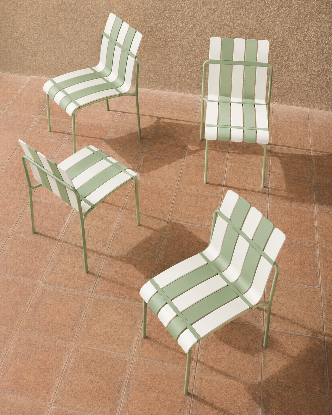 Ondara Outdoor Chairs – Set of 4 (Sage Green & White) – Outlet - Marcel Olsen
