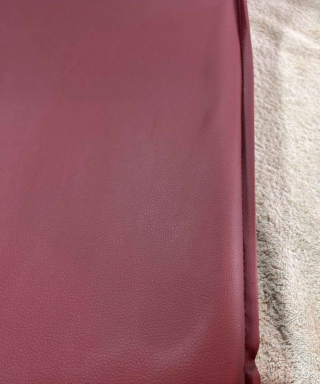 Bergondo Cocoon Accent Chair (London Brick Red ) – Mid-century Modern Coconut Style Lounge Chair (OUTLET) Outlet Products - Marcel Olsen